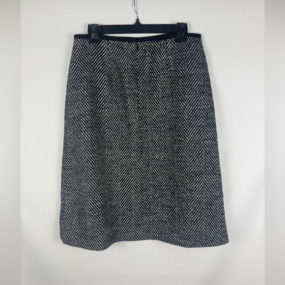 Ann Taylor Black and White Herringbone Skirt - Picture 3 of 8